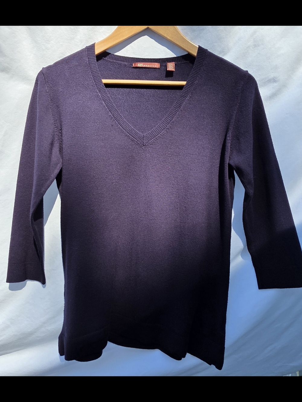 525 America Small, Navy V-Neck Knit Top 3/4 Sleeves